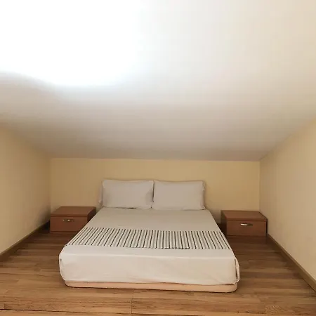 Aiguaneu Sa Massaneda Apartment *